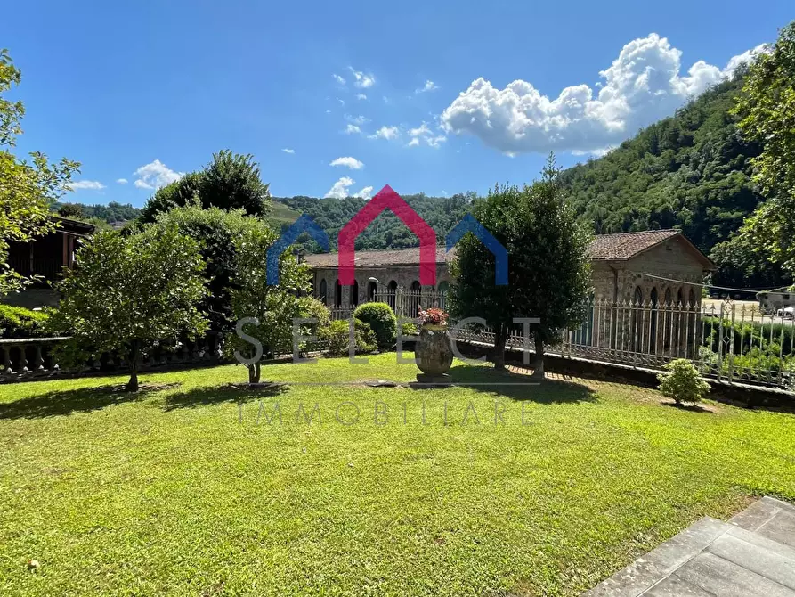 Immagine 60 di Villa in vendita  a Bagni Di Lucca
