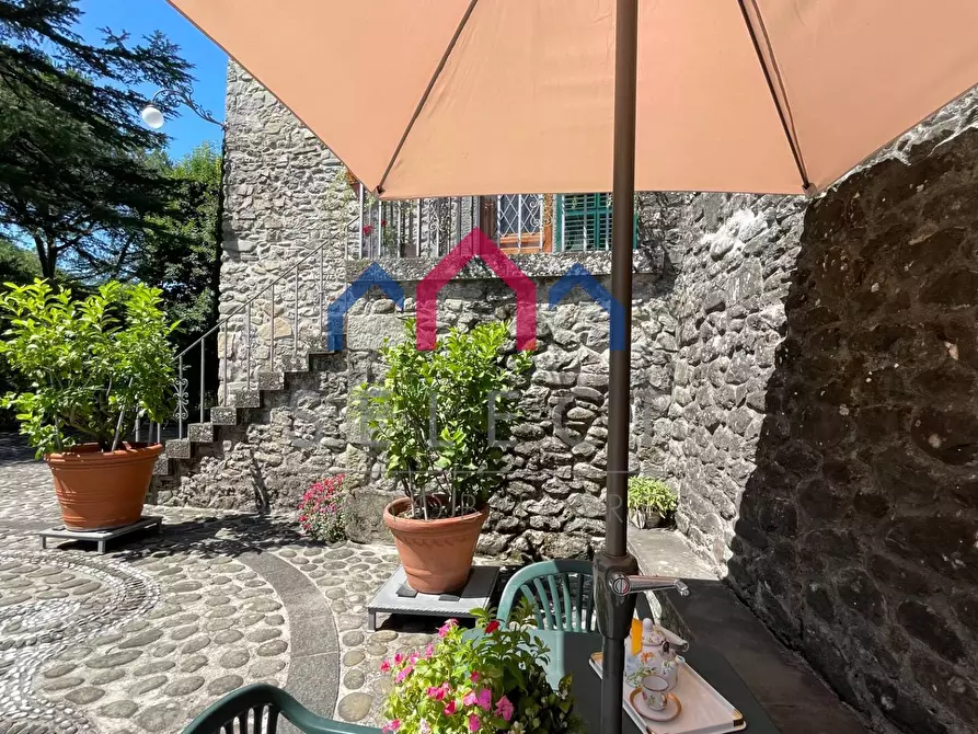 Immagine 15 di Villa in vendita  a Bagni Di Lucca