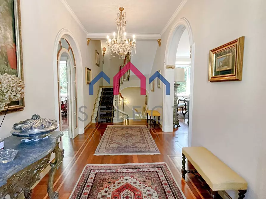 Immagine 19 di Villa in vendita  a Bagni Di Lucca