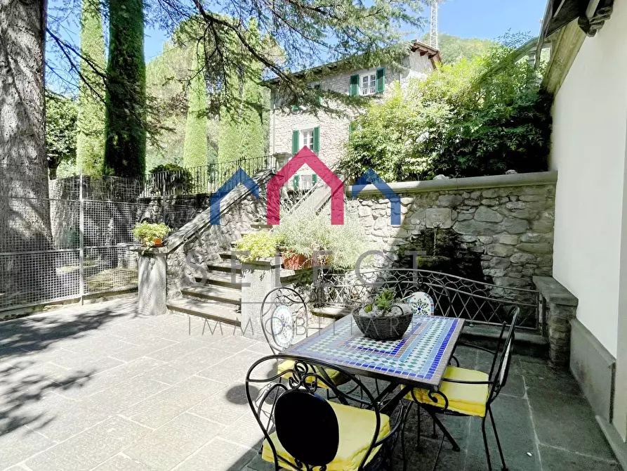 Immagine 57 di Villa in vendita  a Bagni Di Lucca