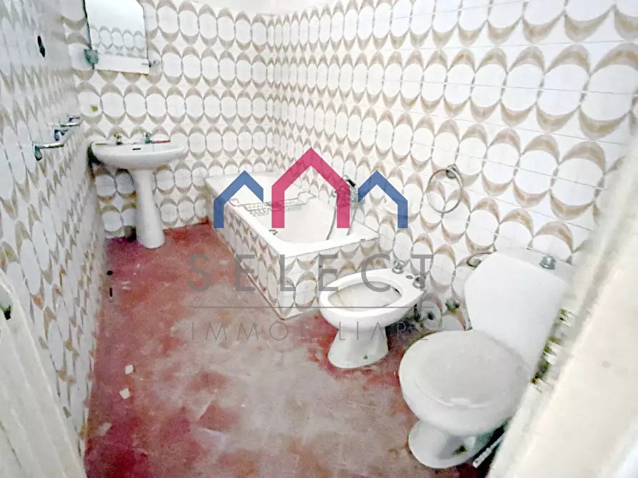 Immagine 21 di Appartamento in vendita  a Bagni Di Lucca