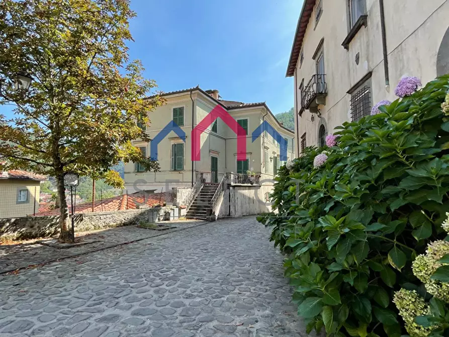 Immagine 2 di Appartamento in vendita  a Bagni Di Lucca