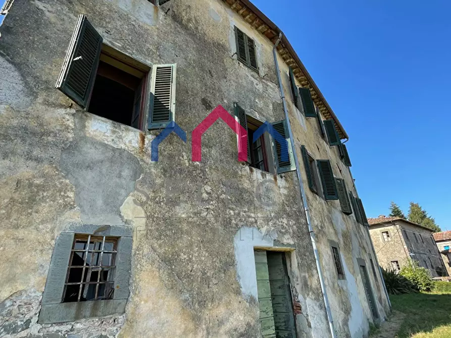 Immagine 95 di Villa in vendita  a Pescaglia