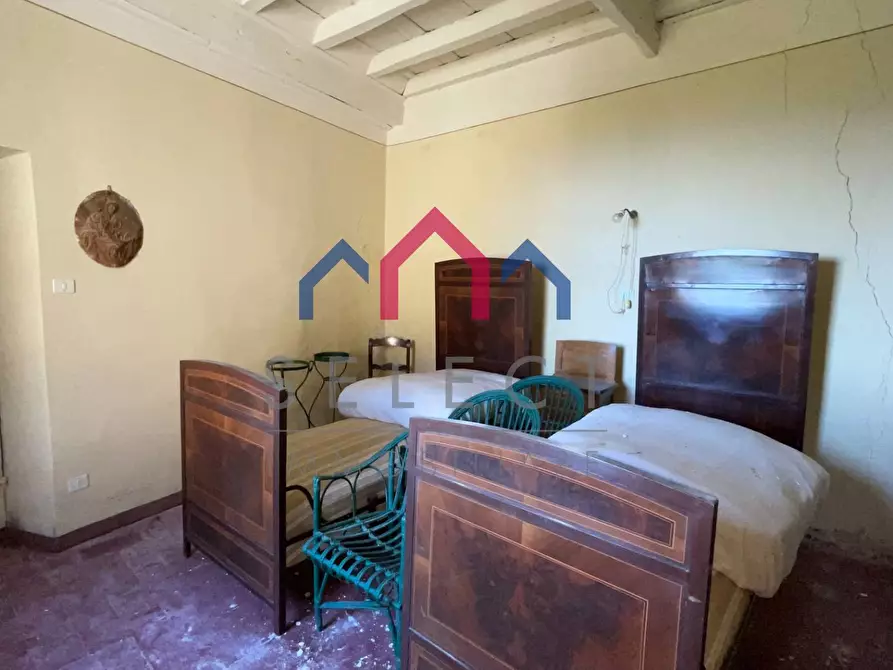 Immagine 50 di Villa in vendita  a Pescaglia