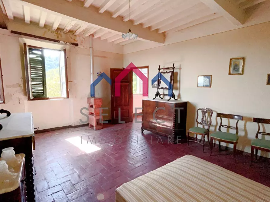 Immagine 66 di Villa in vendita  a Pescaglia