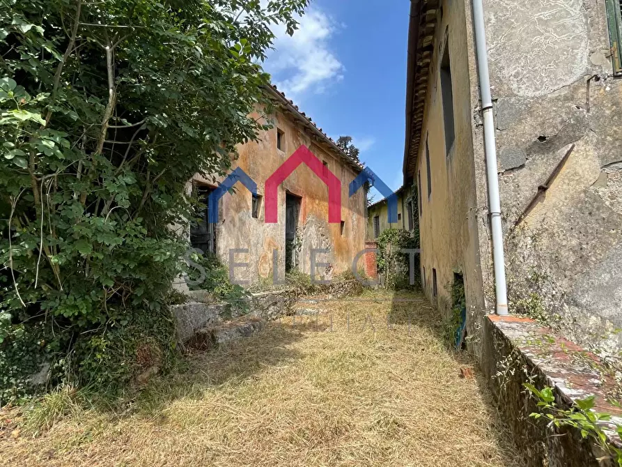 Immagine 131 di Villa in vendita  a Pescaglia