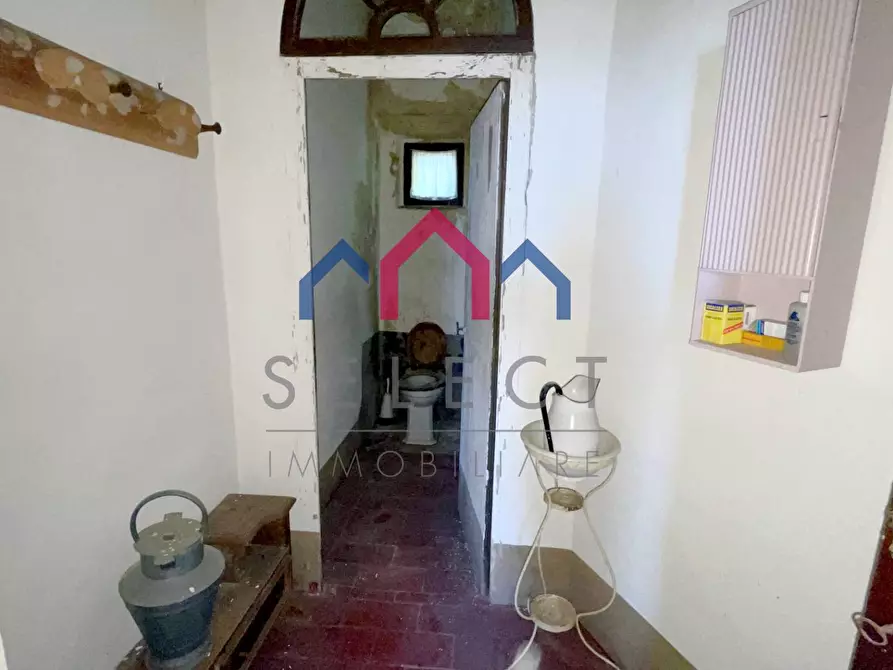 Immagine 57 di Villa in vendita  a Pescaglia