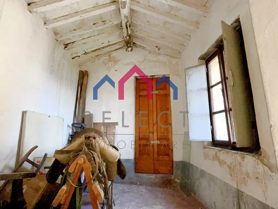 Immagine 51 di Villa in vendita  a Pescaglia