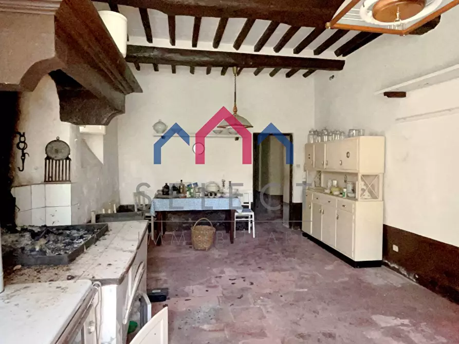 Immagine 36 di Villa in vendita  a Pescaglia