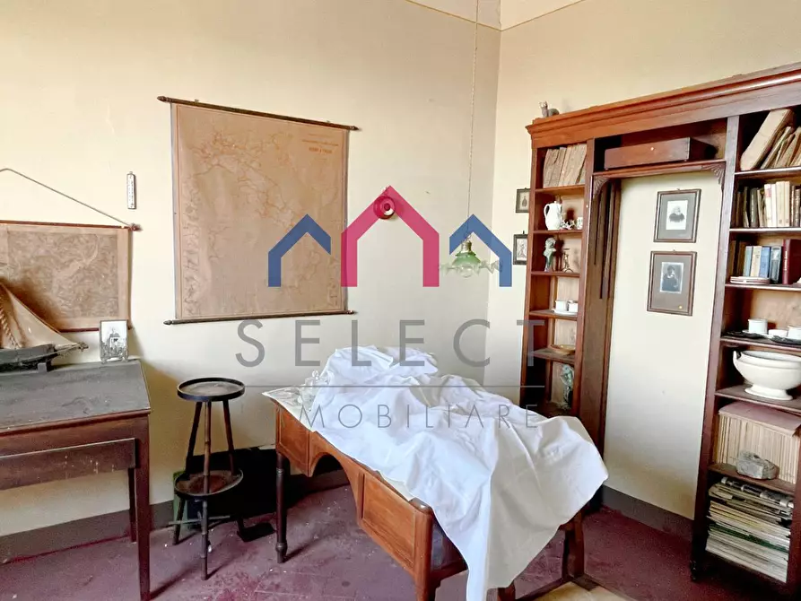 Immagine 23 di Villa in vendita  a Pescaglia