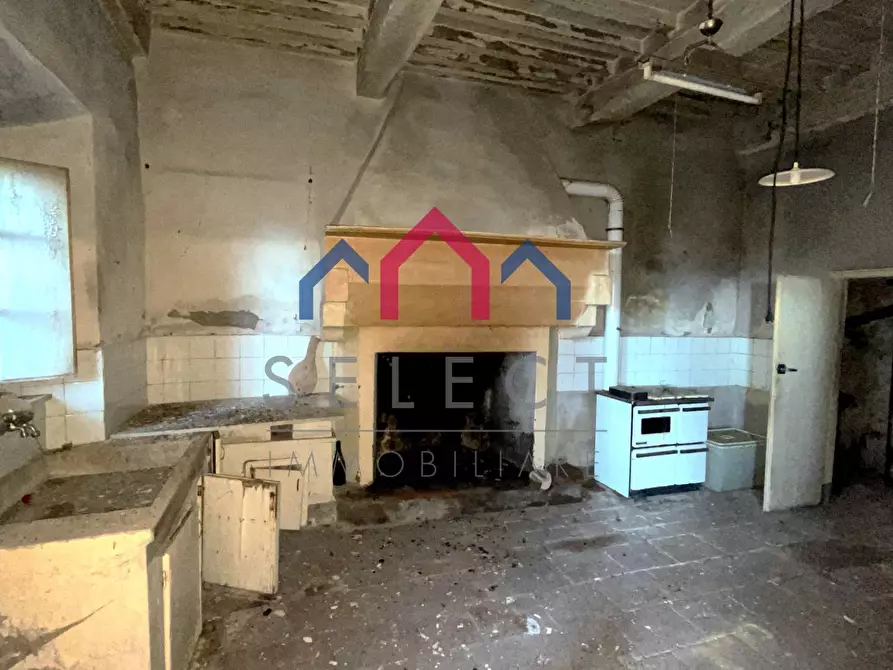 Immagine 115 di Villa in vendita  a Pescaglia