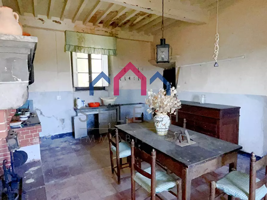 Immagine 45 di Villa in vendita  a Pescaglia