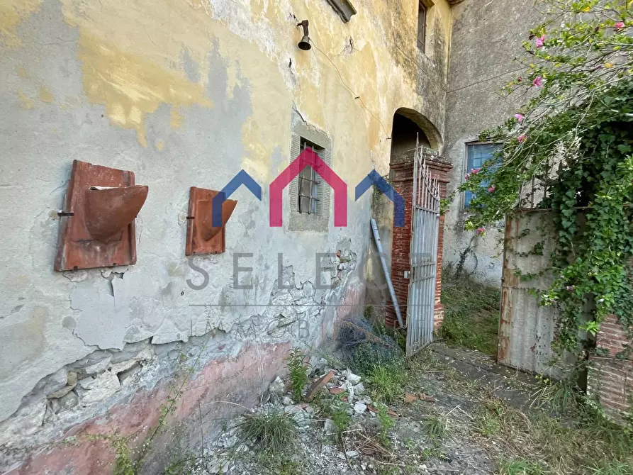 Immagine 93 di Villa in vendita  a Pescaglia
