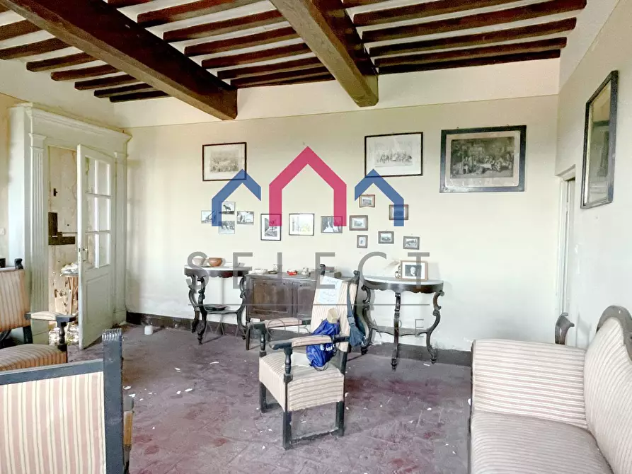 Immagine 27 di Villa in vendita  a Pescaglia