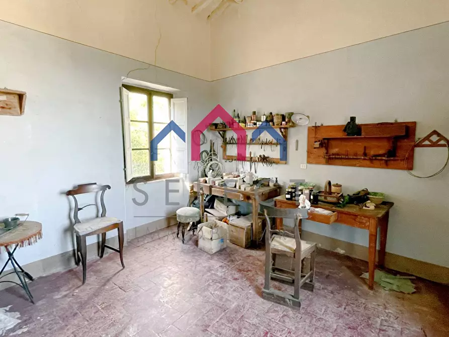 Immagine 68 di Villa in vendita  a Pescaglia