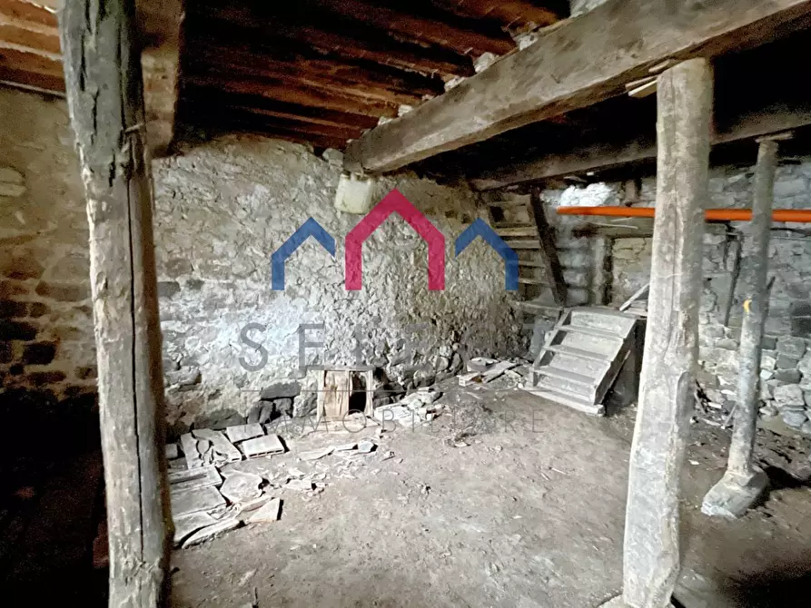 Immagine 42 di Terratetto in vendita  a Borgo A Mozzano