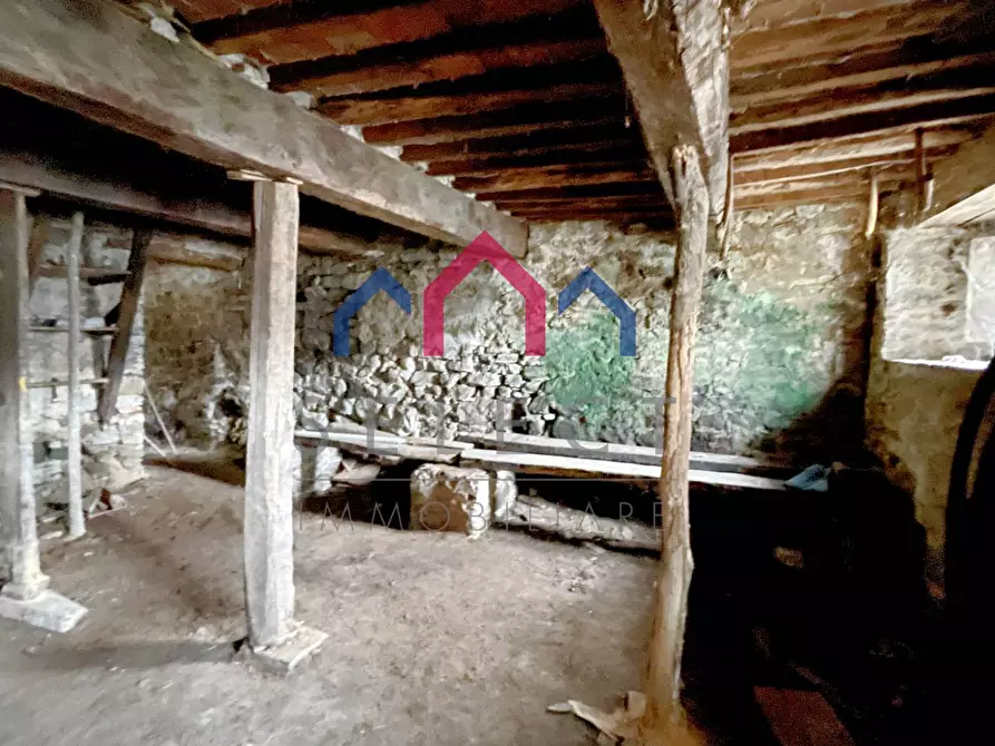 Immagine 40 di Terratetto in vendita  a Borgo A Mozzano