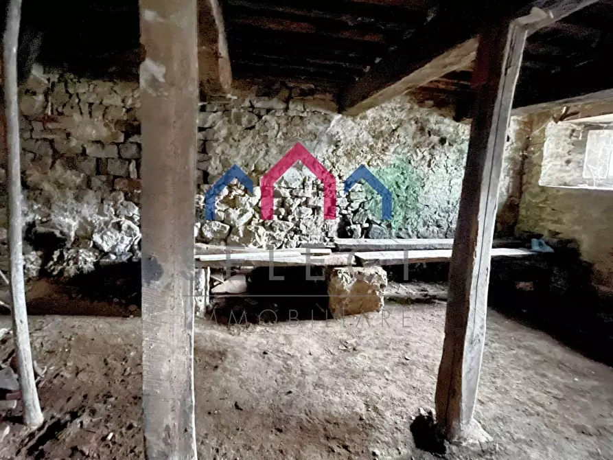 Immagine 38 di Terratetto in vendita  a Borgo A Mozzano