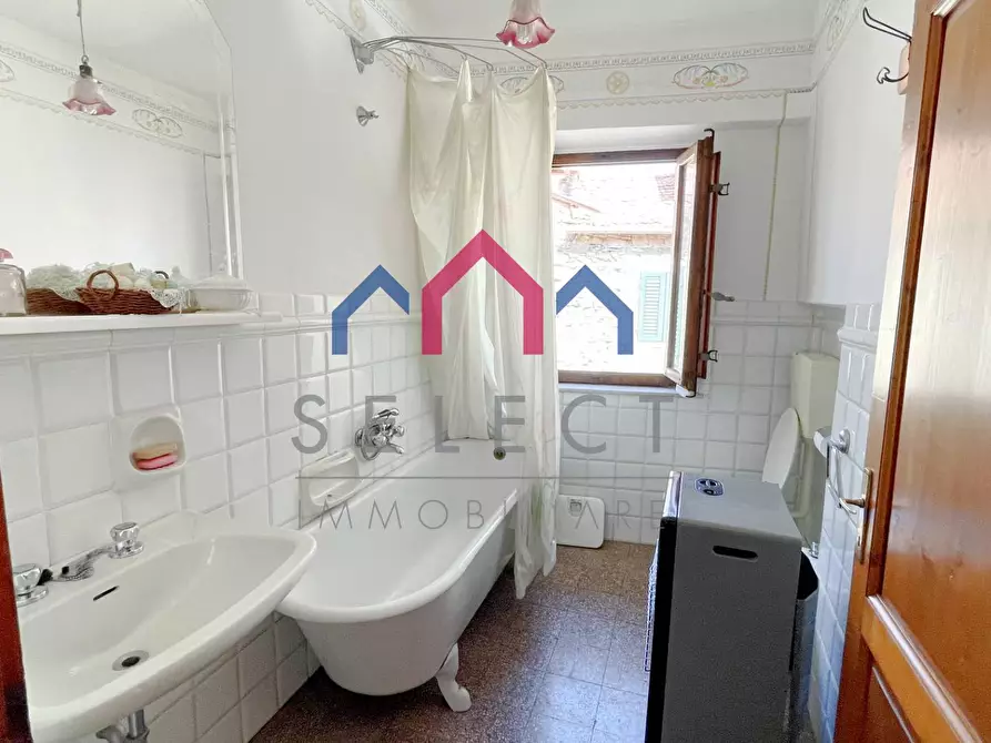 Immagine 55 di Villa in vendita  a Bagni Di Lucca