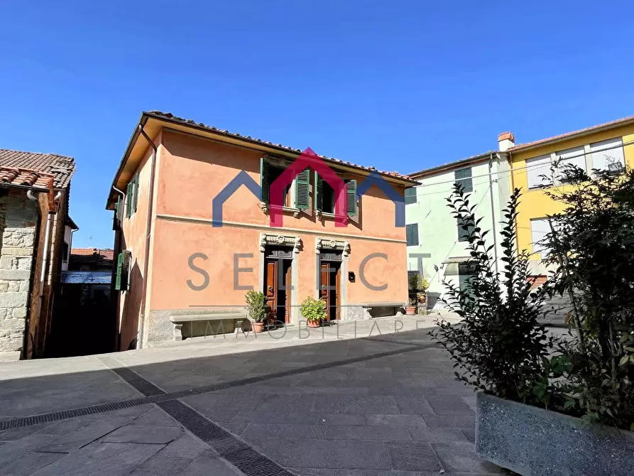 Immagine 5 di Villa in vendita  a Bagni Di Lucca