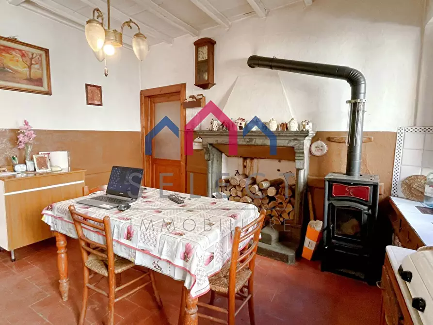 Immagine 8 di Villa in vendita  a Bagni Di Lucca