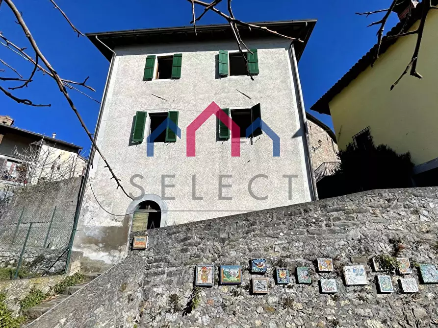 Immagine 1 di Casa indipendente in vendita  a Fosciandora