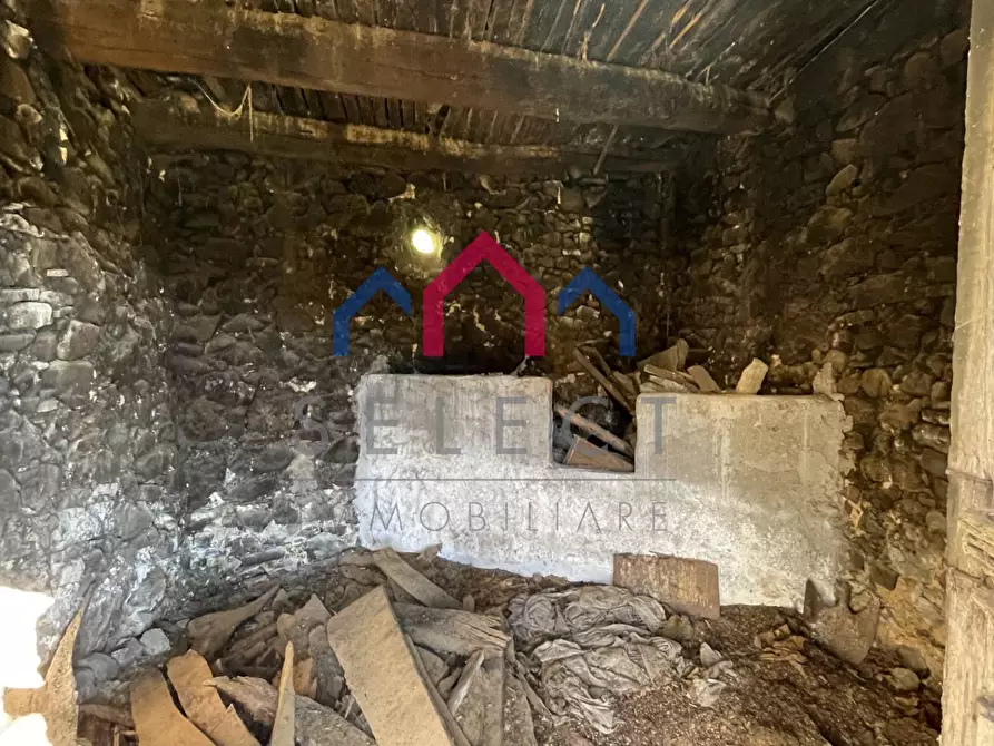 Immagine 32 di Rustico / casale in vendita  a Borgo A Mozzano