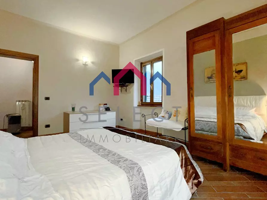 Immagine 23 di Appartamento in vendita  a Borgo A Mozzano