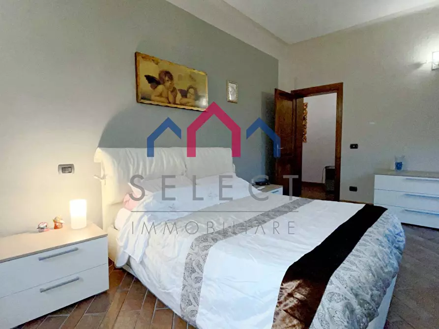 Immagine 25 di Appartamento in vendita  a Borgo A Mozzano