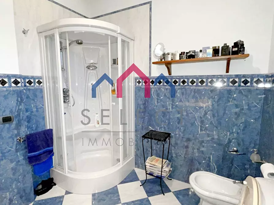 Immagine 30 di Appartamento in vendita  a Borgo A Mozzano