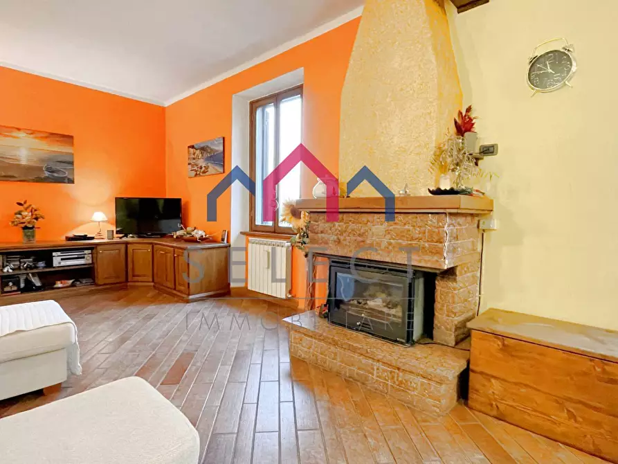 Immagine 20 di Appartamento in vendita  a Borgo A Mozzano