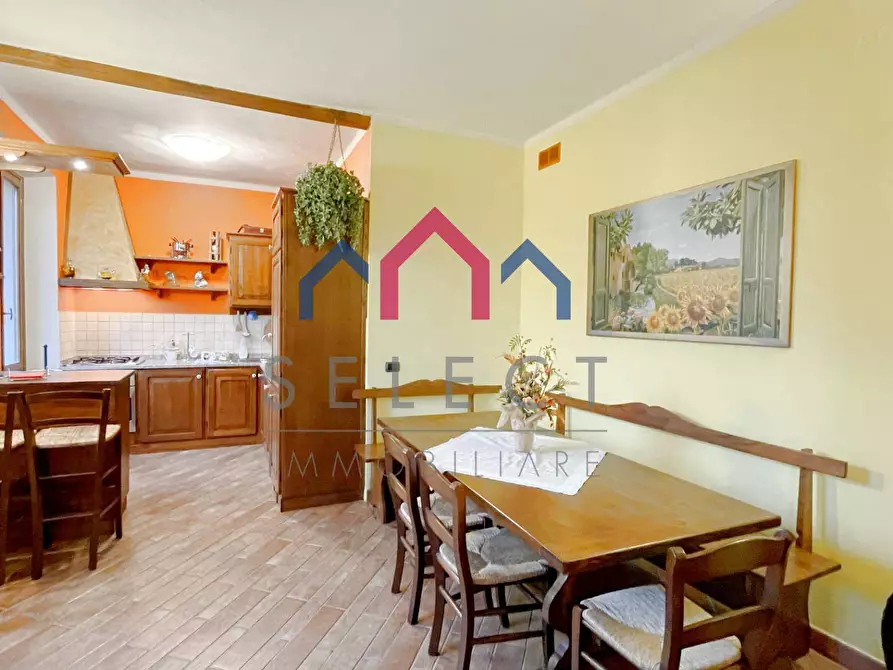 Immagine 16 di Appartamento in vendita  a Borgo A Mozzano