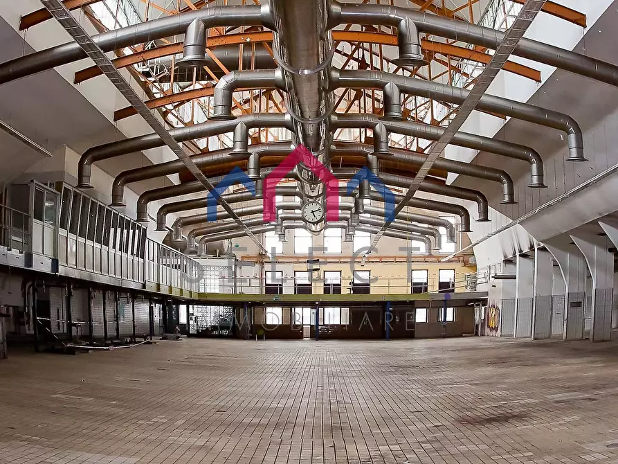 Immagine 4 di Laboratorio in vendita  a Borgo A Mozzano