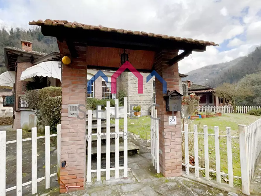 Immagine 34 di Villa in vendita  a Bagni Di Lucca