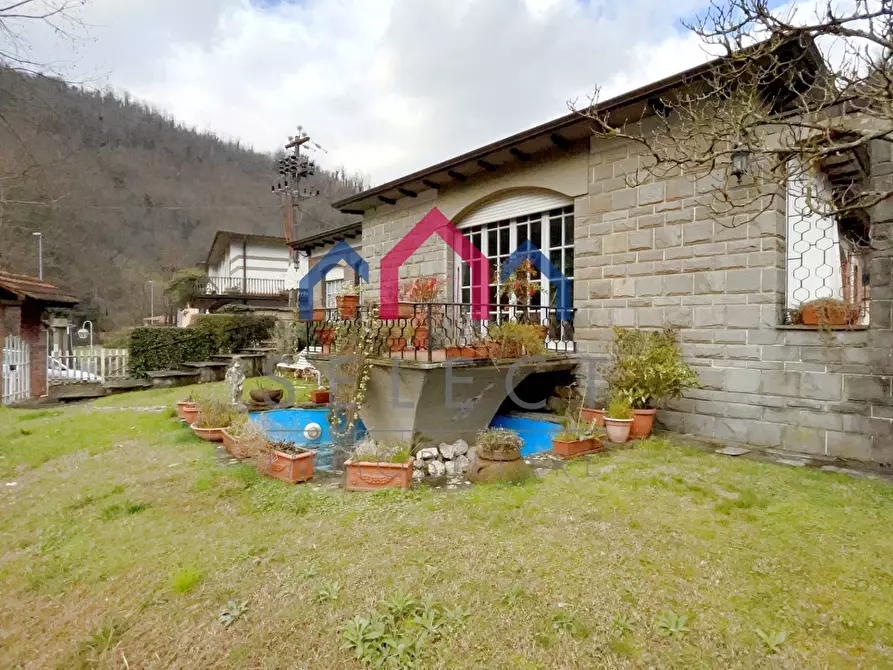 Immagine 31 di Villa in vendita  a Bagni Di Lucca