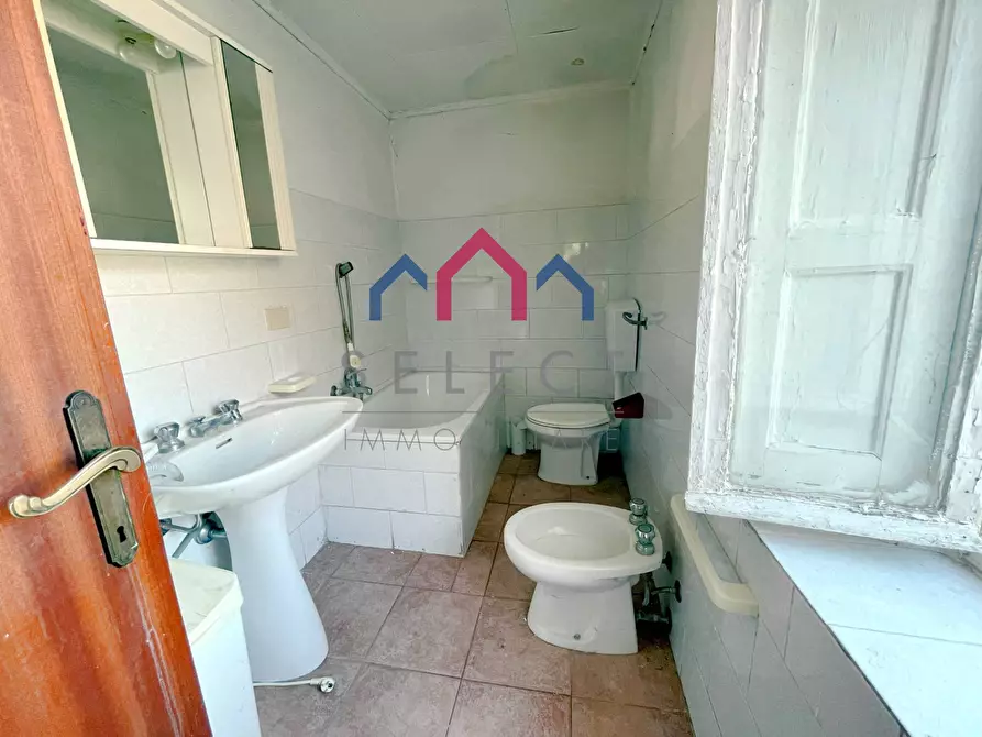 Immagine 32 di Appartamento in vendita  a Borgo A Mozzano