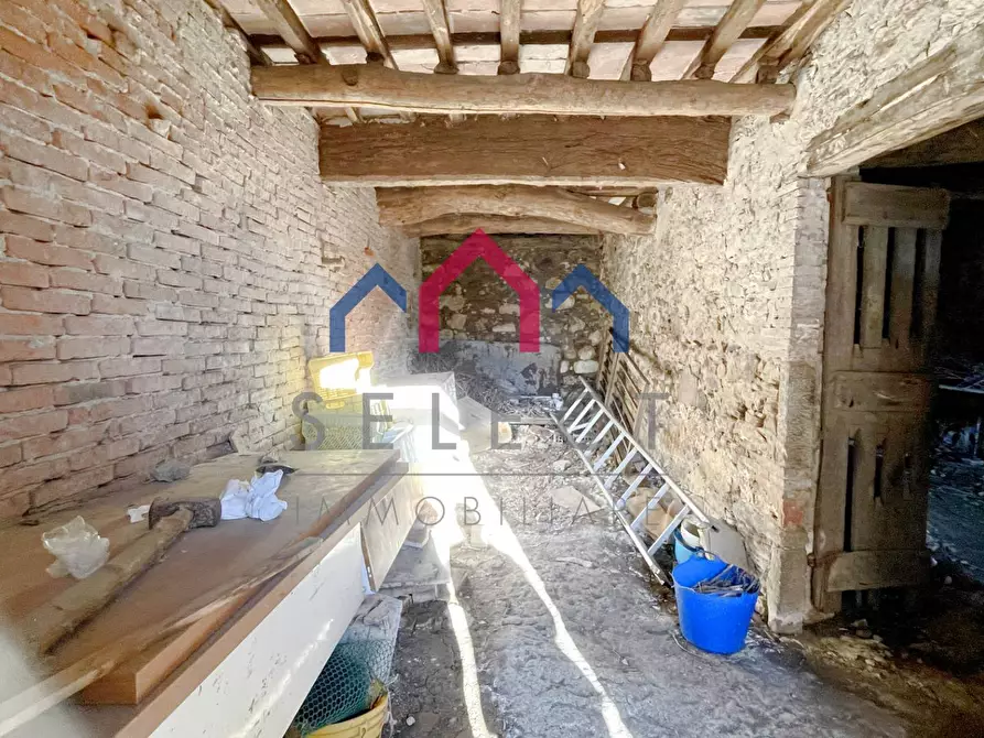 Immagine 39 di Appartamento in vendita  a Borgo A Mozzano