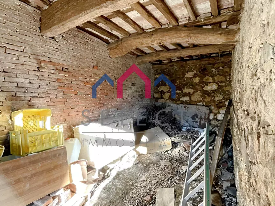 Immagine 40 di Appartamento in vendita  a Borgo A Mozzano