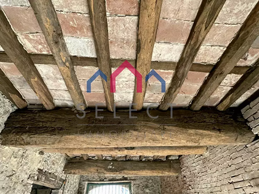 Immagine 43 di Appartamento in vendita  a Borgo A Mozzano