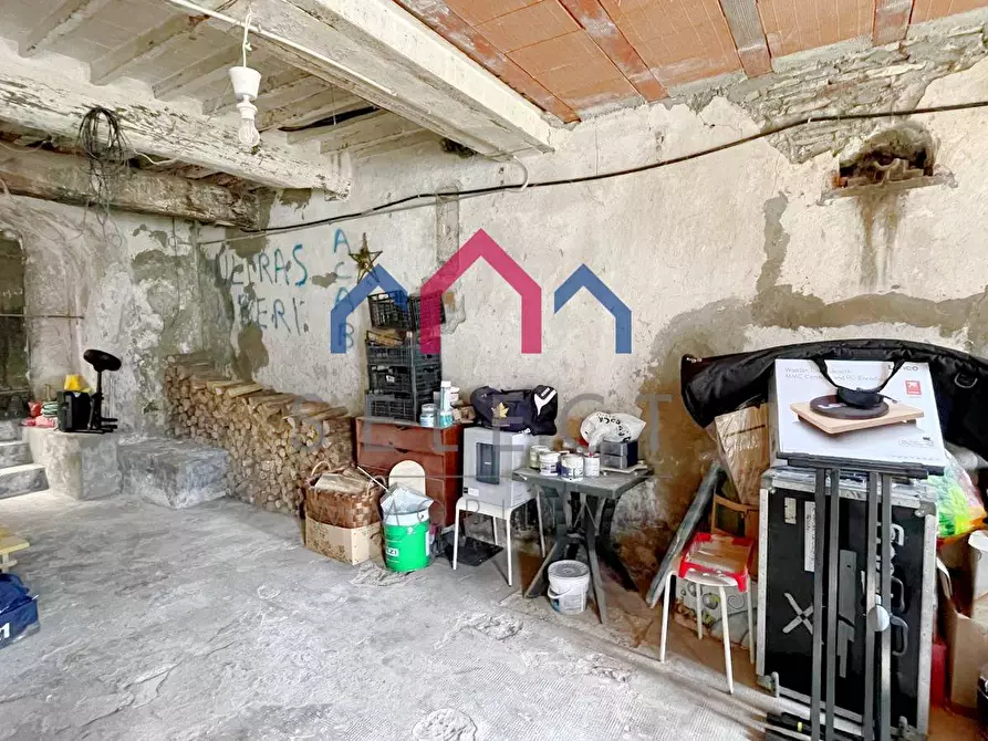 Immagine 44 di Appartamento in vendita  a Borgo A Mozzano