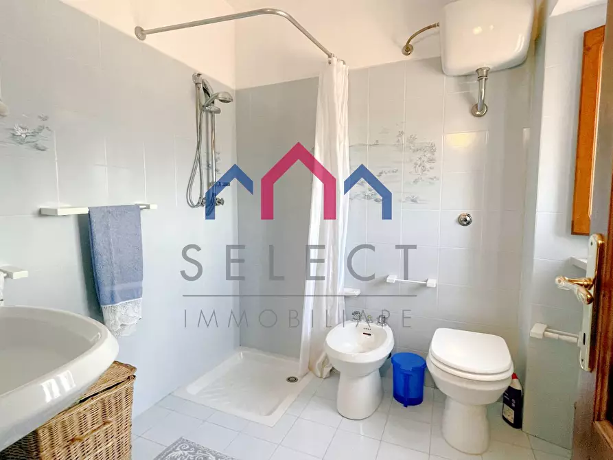 Immagine 40 di Terratetto in vendita  a Bagni Di Lucca