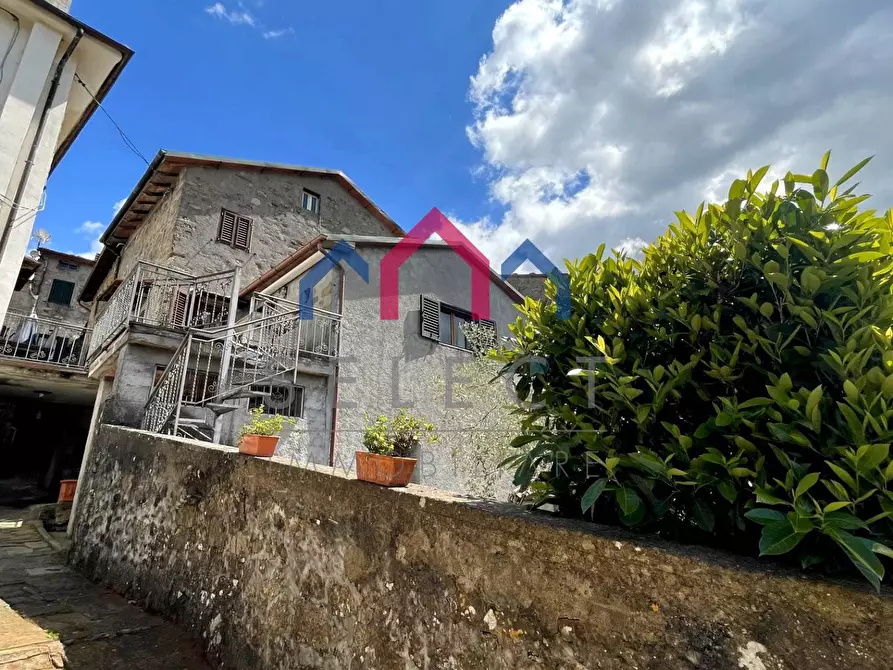 Immagine 76 di Terratetto in vendita  a Bagni Di Lucca