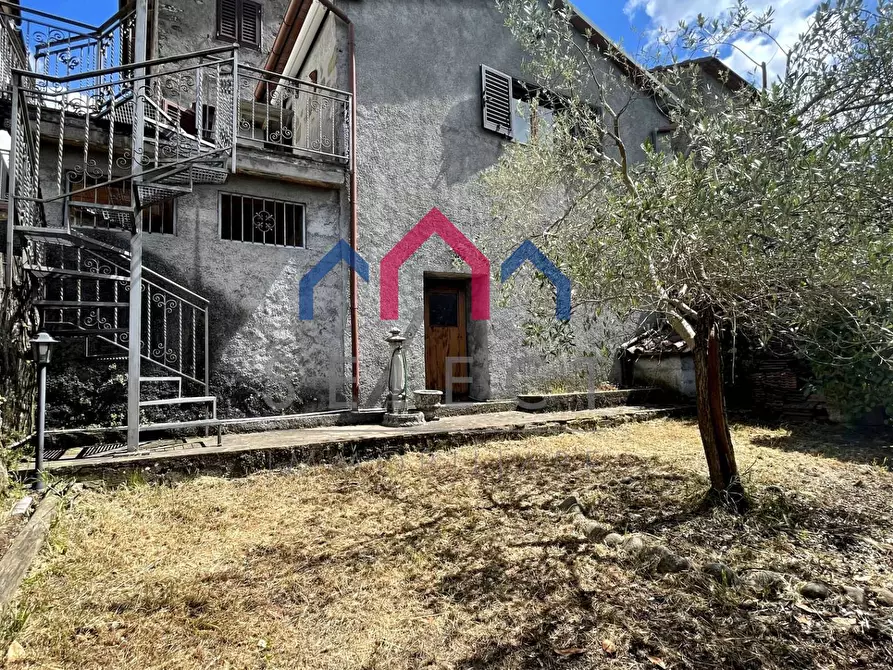 Immagine 52 di Terratetto in vendita  a Bagni Di Lucca