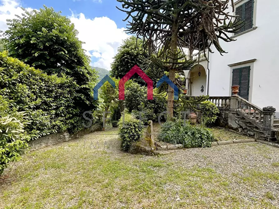 Immagine 21 di Villa in vendita  a Bagni Di Lucca