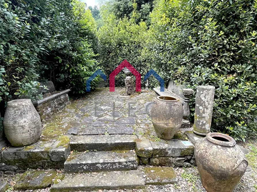 Immagine 14 di Villa in vendita  a Bagni Di Lucca