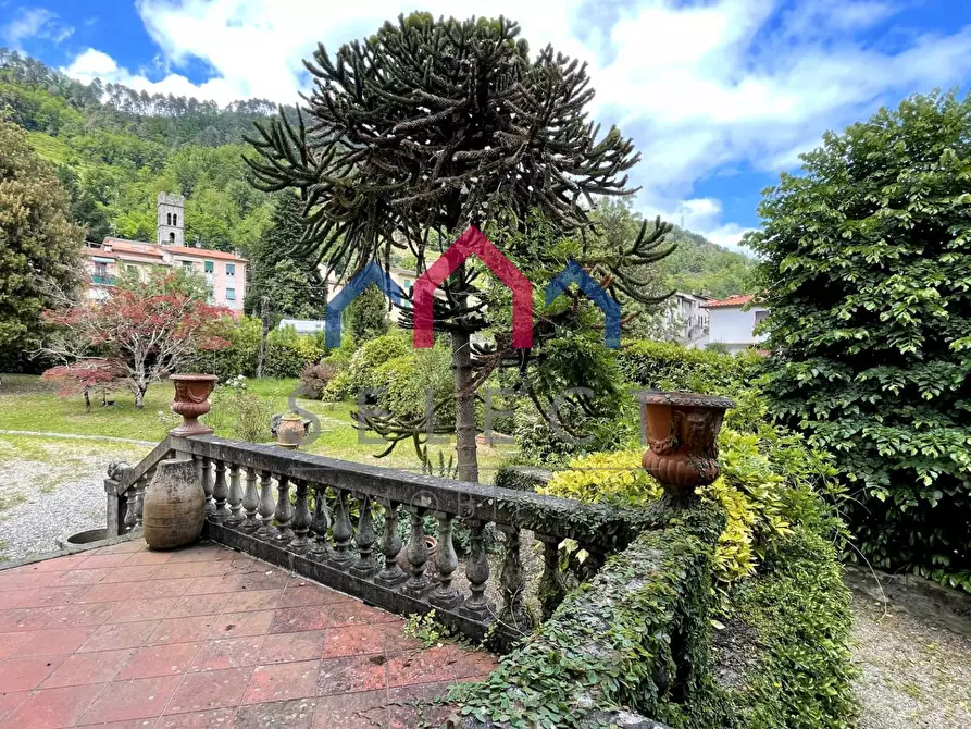Immagine 16 di Villa in vendita  a Bagni Di Lucca