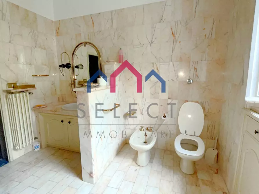 Immagine 74 di Villa in vendita  a Bagni Di Lucca