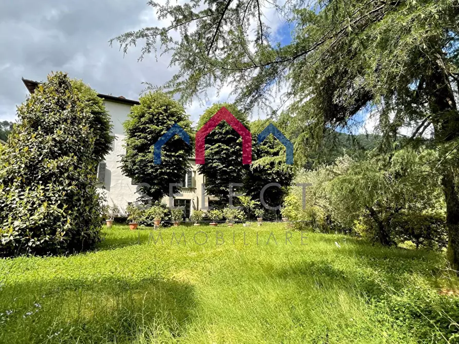 Immagine 34 di Villa in vendita  a Bagni Di Lucca