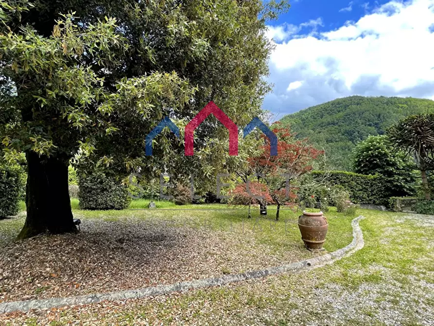Immagine 20 di Villa in vendita  a Bagni Di Lucca