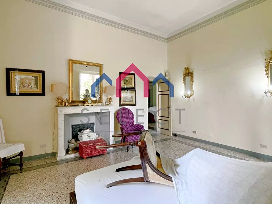 Immagine 48 di Villa in vendita  a Bagni Di Lucca